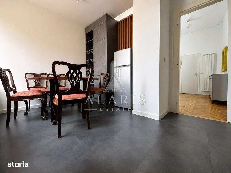 Apartament cu 4 camere decomandat în Central