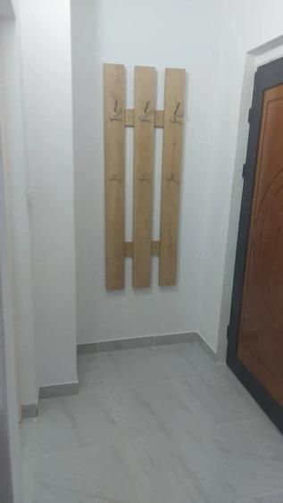 Garsonieră decomandată în Confecții