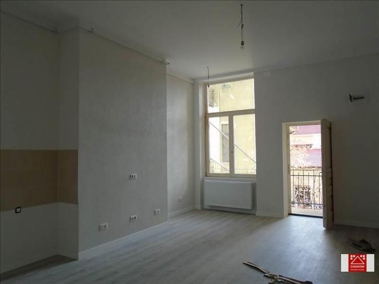 Apartament renovat, pentru birou! Prima inchiriere! - 1