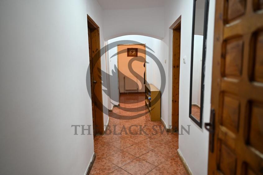 Casa cu 7 camere de vanzare | Zona Centrala, Baicoi | Comision 0% - 20