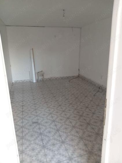 Spatiu comercial de inchiriat - 4