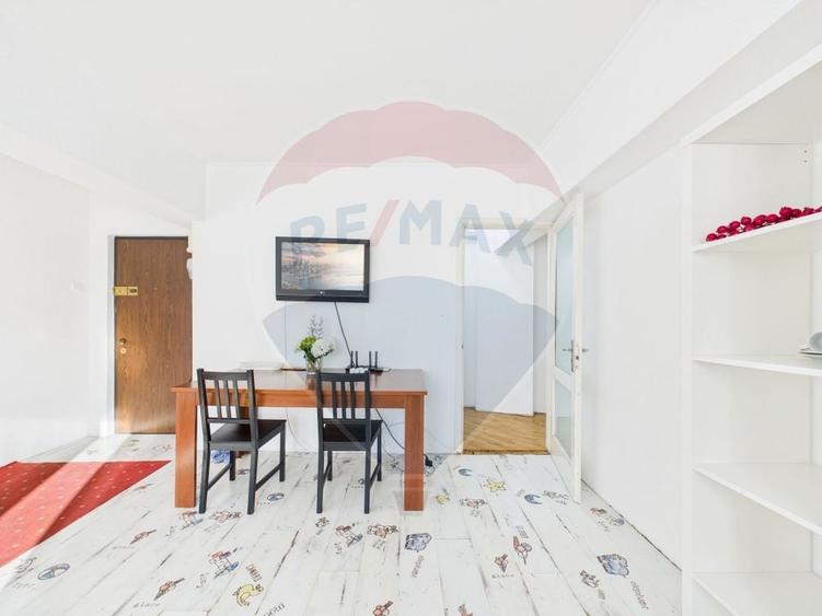 Apartament cu 2 camere de vanzare in Calea Victoriei nr 1 - 9