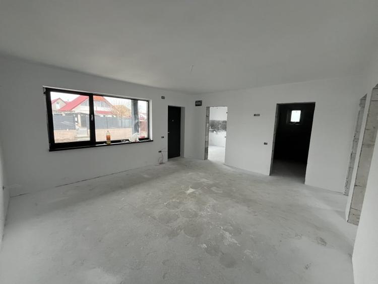 Exclusivitate, casa la sol cu posibilitate de mansardare, 3 camere, Valu lui Tr! - 2