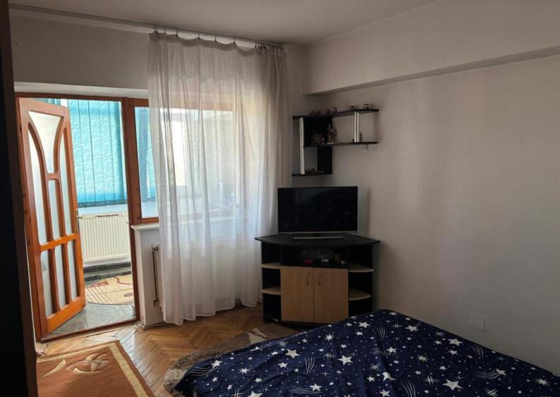 Apartament 3 camere, 73 mp utili, Craiovita Noua, zona Fortu - 8