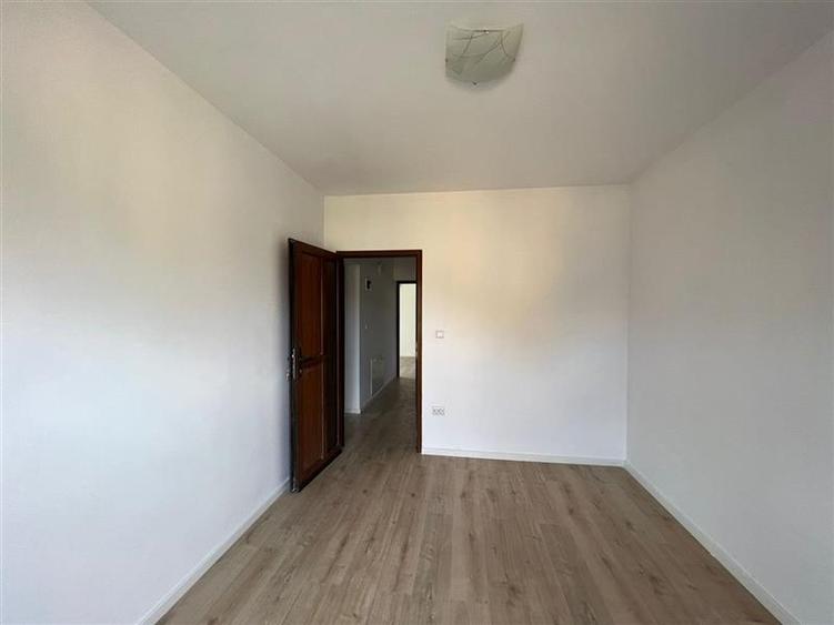 Casa cu 4 camere, 180 mp, situata in cartierul Europa! - 11