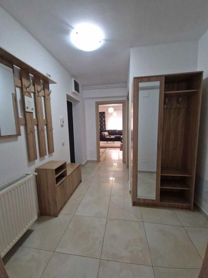 Apartament cu 2 camere, 2 balcoane, 3 zone de dormit - 450 euro - 5