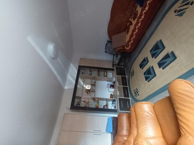 Inchiriez casa valu traian - 3