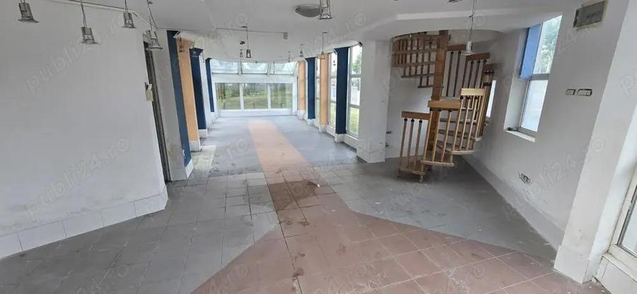 Re?i?a, Spa?iu Comercial, teren 868 mp., zona triaj OMV - 3