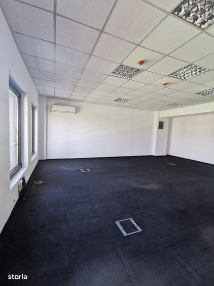 Spațiu comercial, de 49 mp, în Central