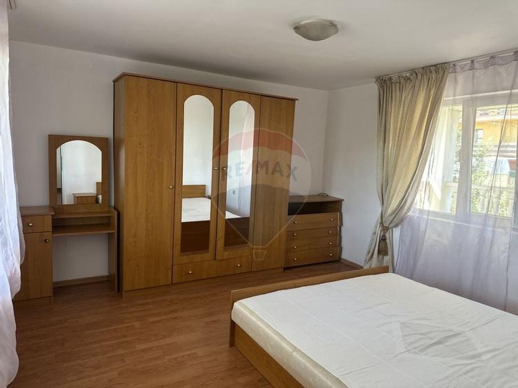 Casa spatioasa in Ciritei, gata de mutat - 11