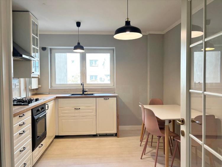 Inchiriez apartament 2 dormitoare + zona living langa parc - 4