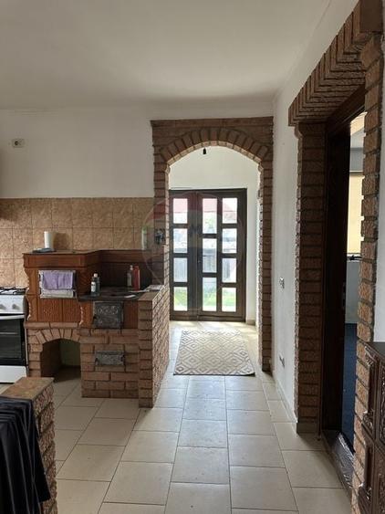 Casă / Vilă cu 2 camere de vânzare - 4