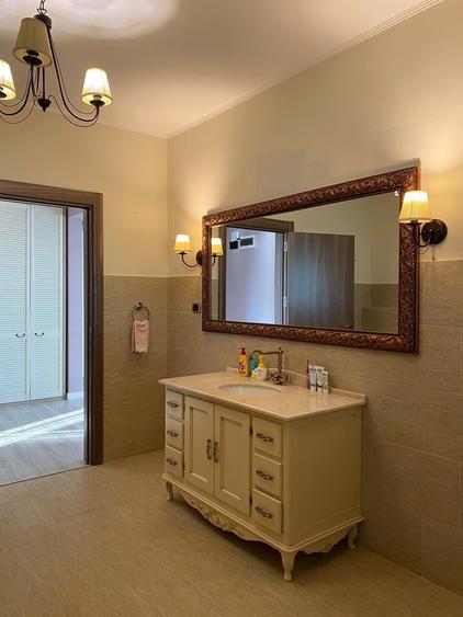 Apartament cu priveliste spectaculoasa catre lac, complet mobilat si utilat!!! - 8