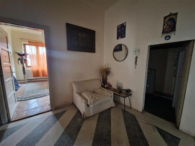 Casa pe sol, teren 372 mp - zona centrala - 8