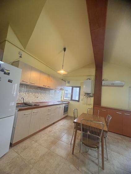 Faleza Nord-etaj in vila| 3 camere - 100mp |2 terase | mobilat, utilat - 9