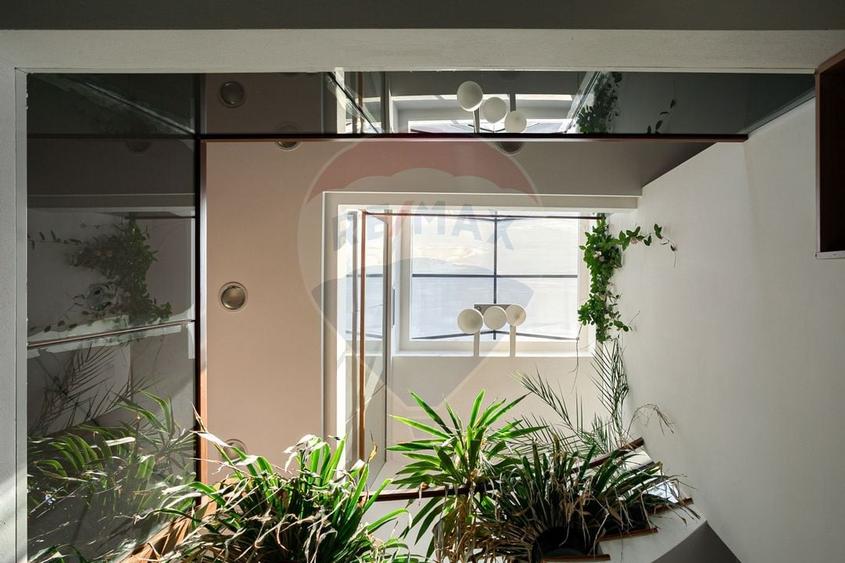 Cladire de birouri Micalaca pe principala, vad si vizibilitate sporita - 19