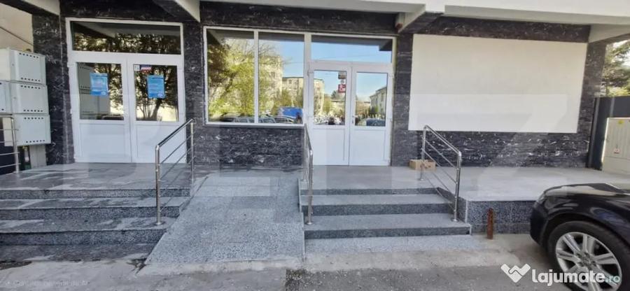 Spațiu comercial, de 100 mp, în Central
