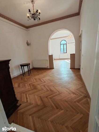 Apartament minunat cu 5 camere superbe, in vila P+2+M - 10