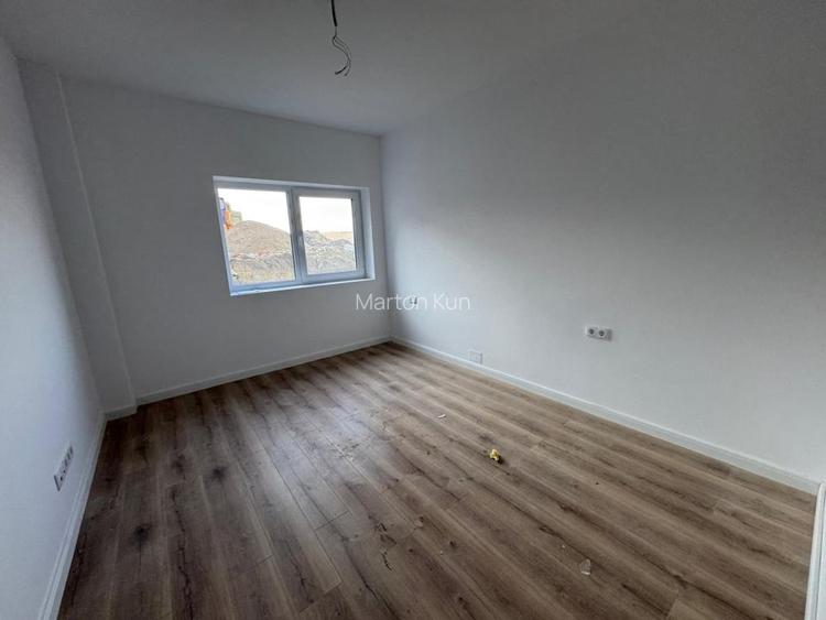 Oportunitate! Ap. cu 3 cam. la vila in Apahida, 86900 Eur