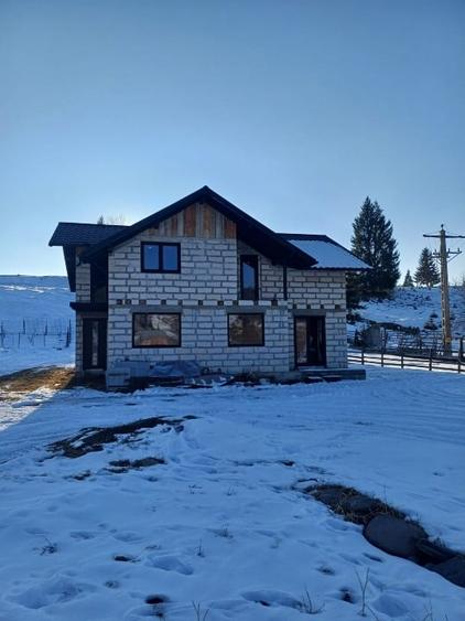 Casa de vanzare in Bucovina - 3