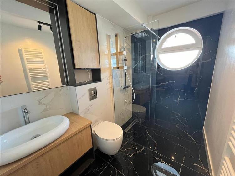 Apartament NOU 3 camere 2 bai balcon si parcare zona centrala - 14