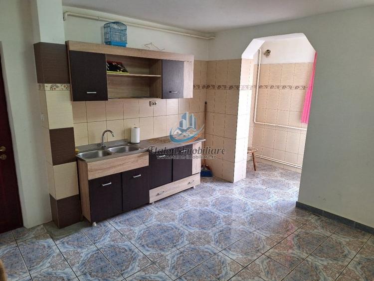 Apartament 3 camere/2 balcoane, parter inalt, Zona Bloc 40 Darmanesti - 1