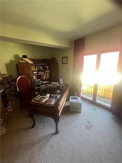 LIPOVEI - Vila INDIVIDUALA - P+2 - 8 cam - 4 bai - curte -GRADINA - PIVNITA -toa - 9