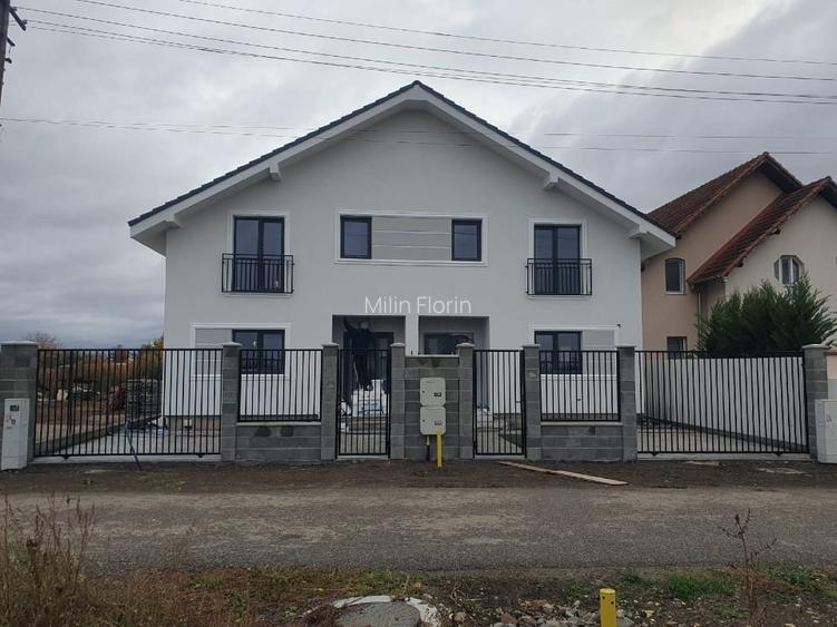 Proprietar Duplex P+M Cochet intrare Remetea - 159.900 Eur