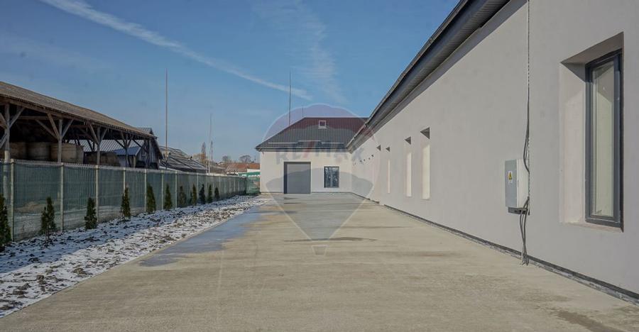 Hala moderna si incalzita | curte betonata | 2 niveluri |... - 6