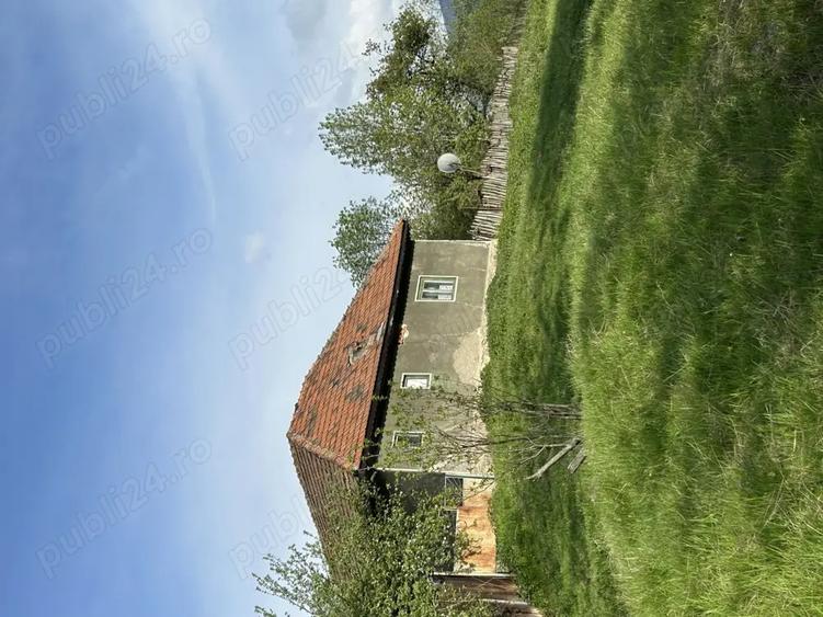 Casa ?i teren de vanzare - 2