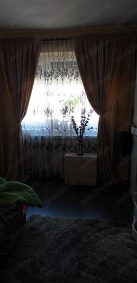 Vand camera camin cu tot cu mobila va rog ma suna?i pe whaysapp la nr - 16