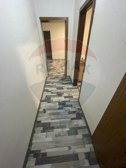 Apartament cu 3 camere de vanzare in zona Rovine - 6