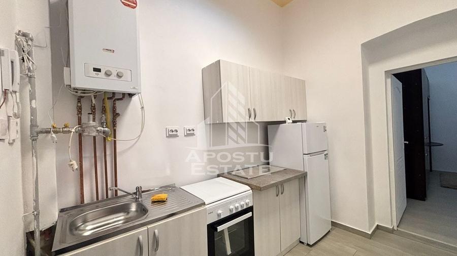 Garsoniera in zona Complexului Studentesc, centrala proprie - 5