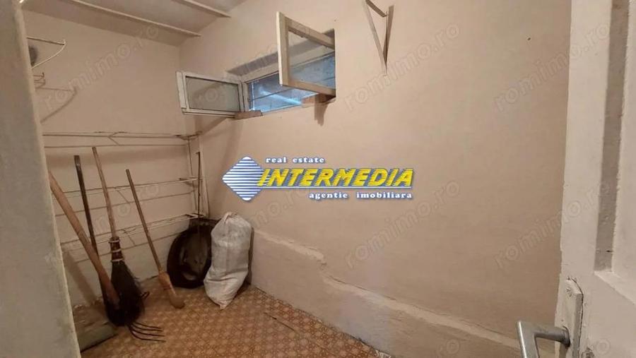 Casa cu 2 camere si 600mp teren in Blaj - 5