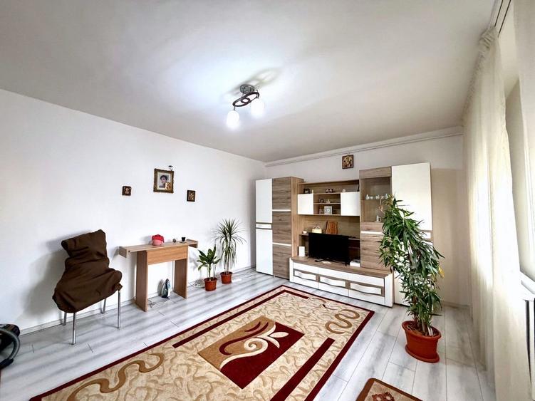 2 camere Doamna Ghica bloc 1990 - 2