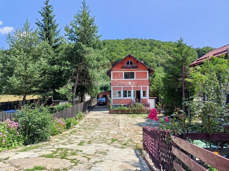 COMISION 0%! Pensiune de vanzare in Cheia, judet Prahova