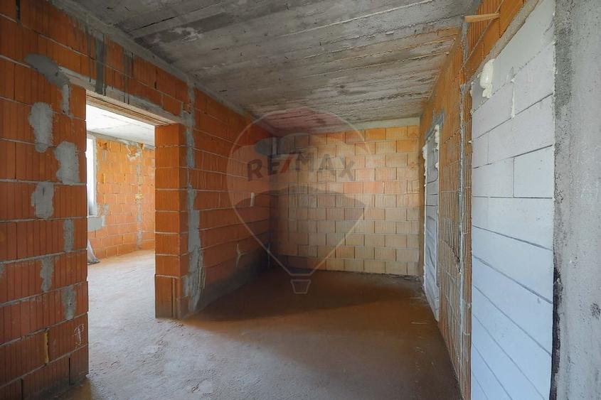 De vânzare casă cu un proiect deosebit, la roșu , Str. Gheorghe Doja - 32