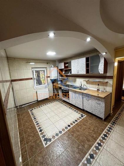 Vanzare apartament 2 camere, zona Berceni- Mihai Bravu - 3