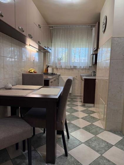 Apartament 2 camere, etaj 1/10 Mureseni, 48.5 mp + balcon generos (10,5 mp), inchis si integrat in spatiul interior - 4