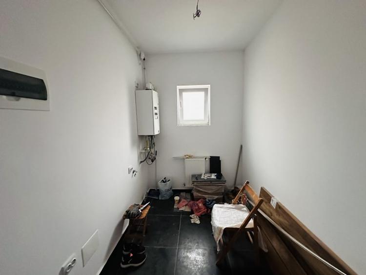 Vila superba Rosu, zona Crinului, 4 camere+terasa inchisa, 249 mp teren, 153 mp - 15