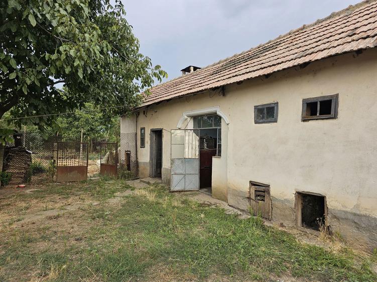 Casa 6 camere + anexa, teren 2000 mp, pozitie centrala Visina Olt 32500 - 6