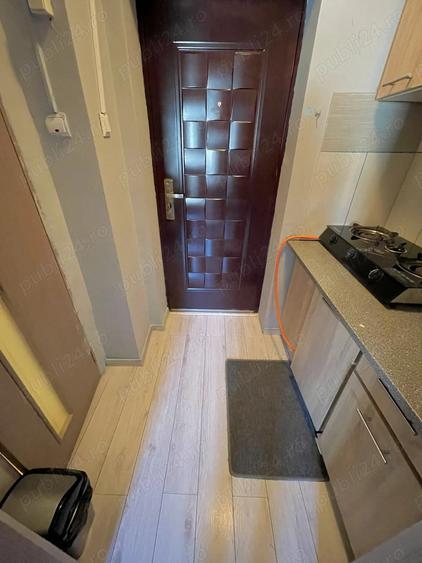 Vand Garsoniera! In Plopeni PH - 7