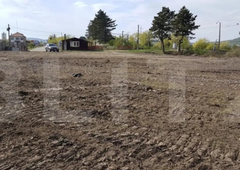 Teren Intravilan hala, 65 ari, zona Sieu Magherus - 1