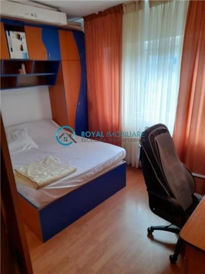 Royal Imobiliare - Vanzare Apartament zona Ultracentrala - 10