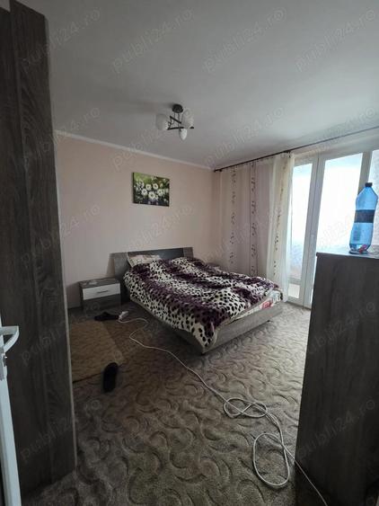 De vanzare apartament cu 3 camere, 2 bai ?i balcon, situat ultracentral, etajul 2 - 4