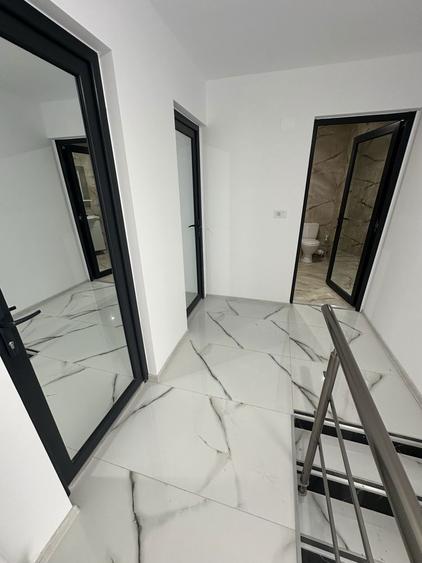 Vand casa cu etaj Vanatori - 7