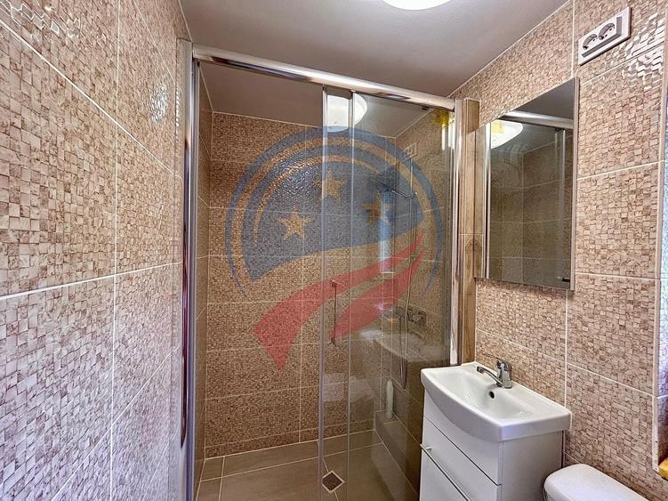Casă individuală cu 4 camere cu Canalizare în Dubova