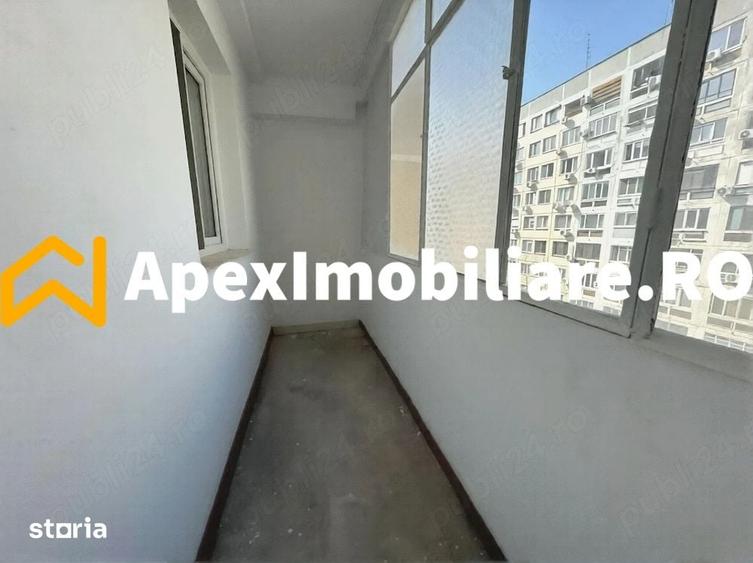 Apartament cu 3 camere decomandat în Tineretului