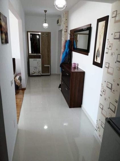 Apartament cu 2 camere decomandat în Exterior Vest