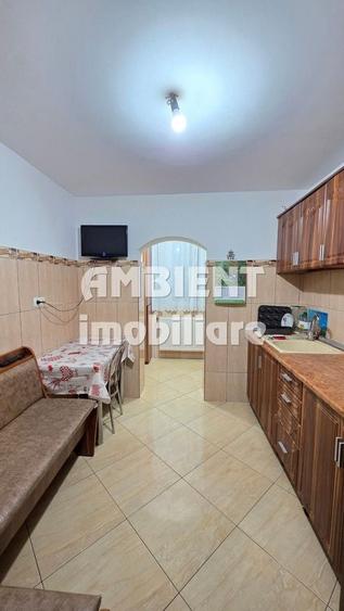 Apartament cu 3 camere decomandat, mobilat în Gară